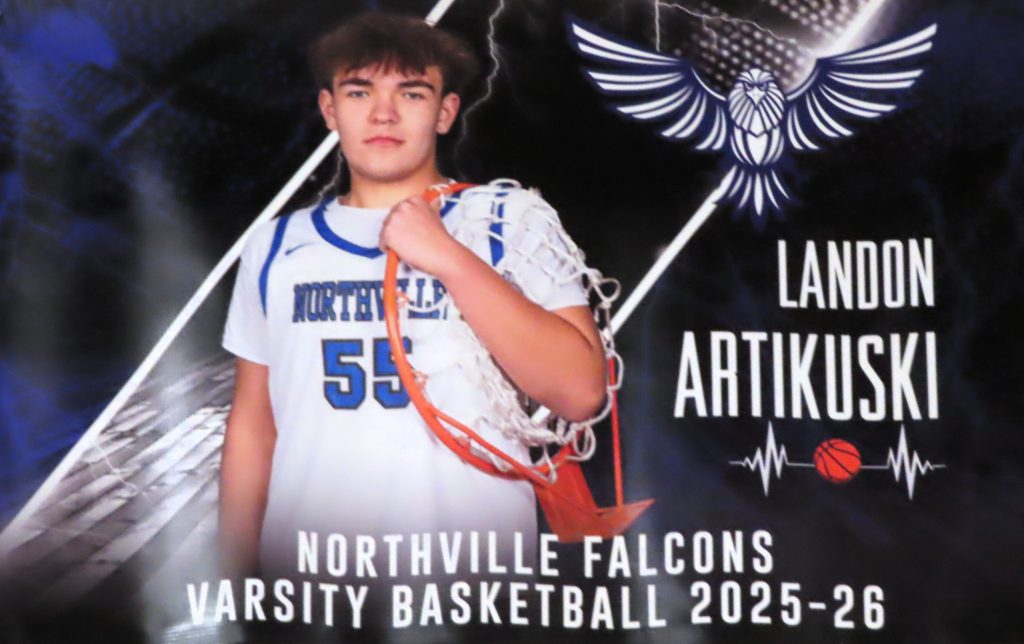 2026 Falcon Senior Athlete Landon Artikuski