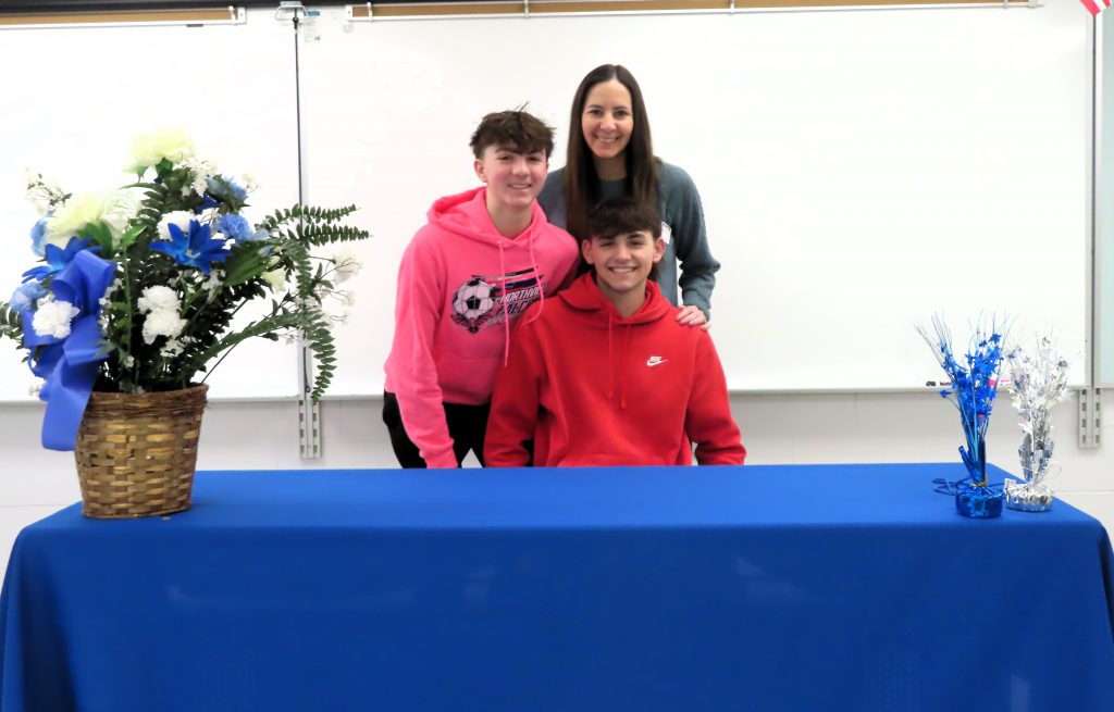 Ian-Salutatorian Landon-and-mom