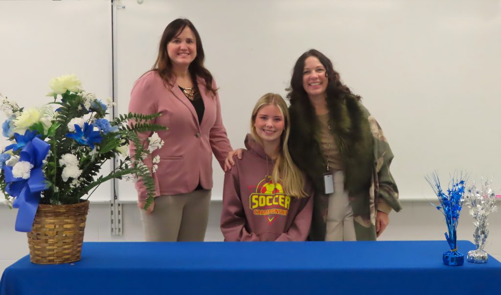 Ms.-Dickinson-Valedictorian Leah-and-Mrs.-Reidell